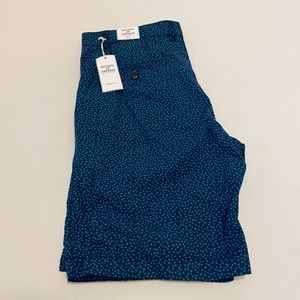 Society of Threads Shorts, Size 34